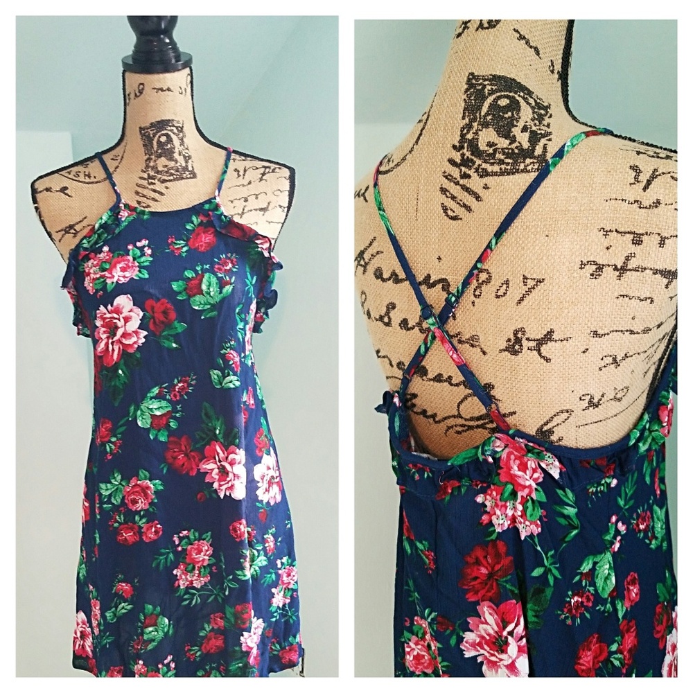 Floral mini shift dress - Picture 2 of 5